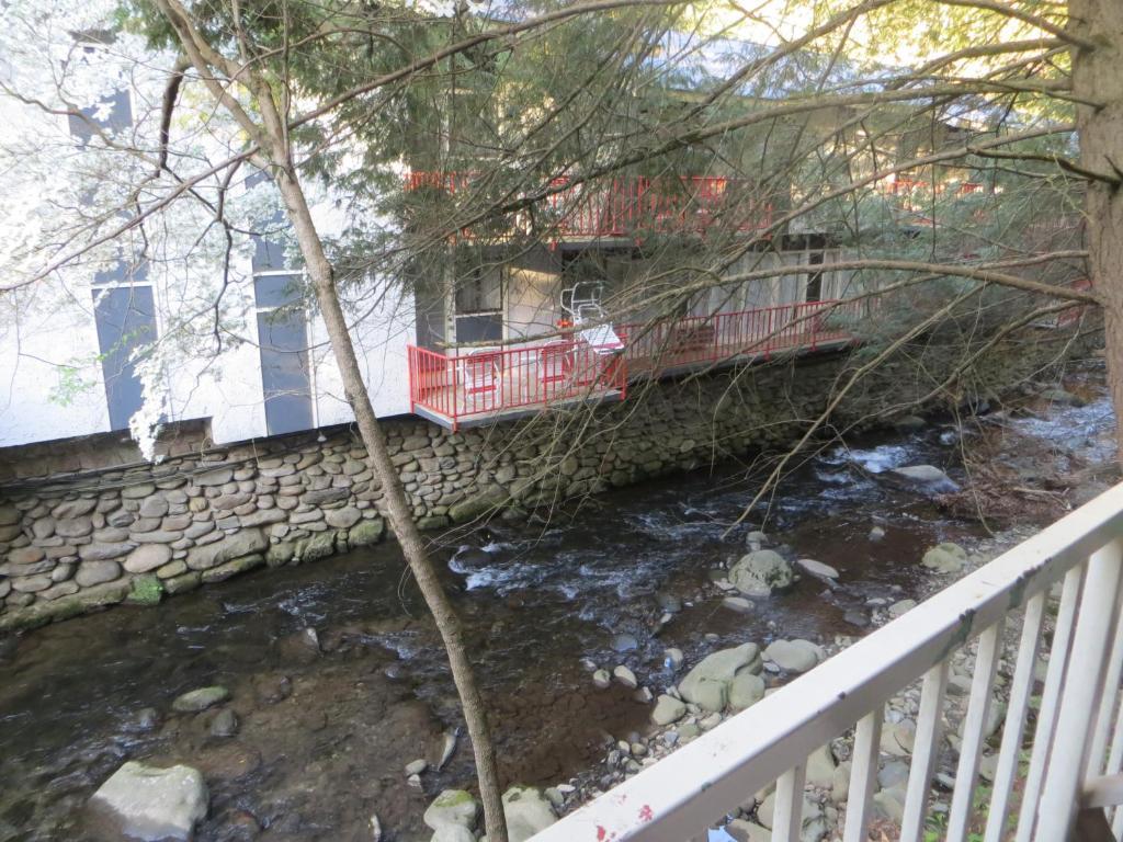 Terrace Inn On The Water Gatlinburg Eksteriør bilde